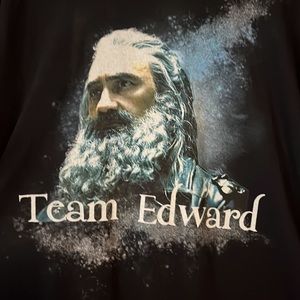 Team Edward OFMD Blackbeard shirt. Edward Teach Size XL